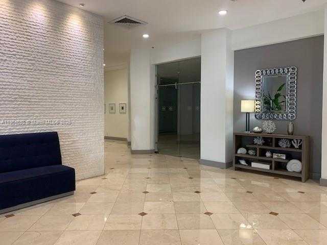 Small Image of 100 LINCOLN RD #1624, Miami Beach Number 15