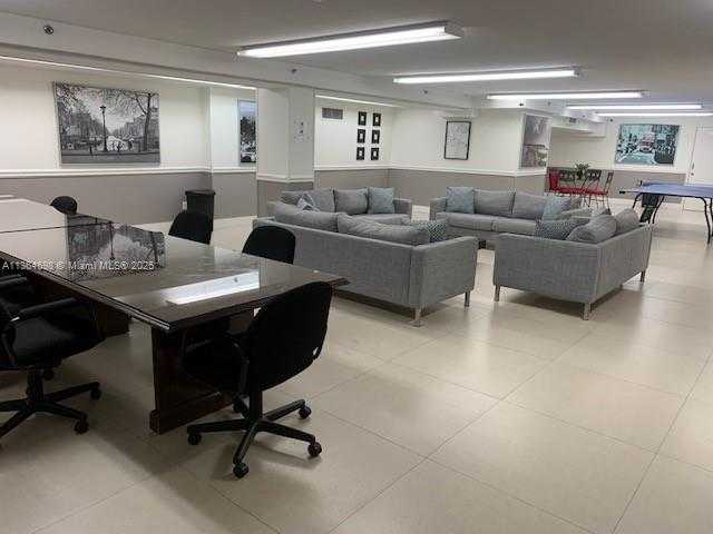 Small Image of 100 LINCOLN RD #1624, Miami Beach Number 22