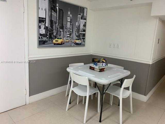 Small Image of 100 LINCOLN RD #1624, Miami Beach Number 24