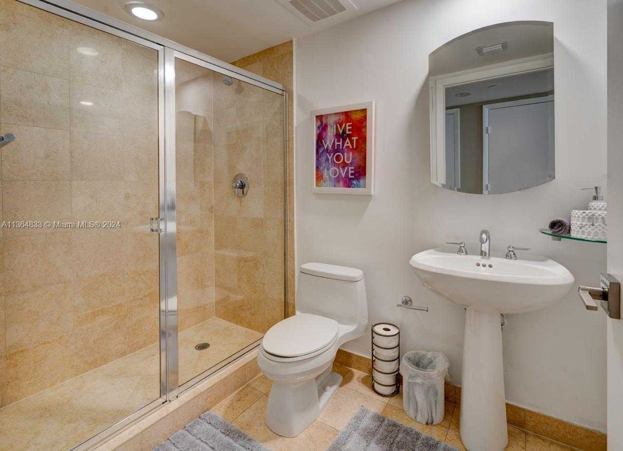 Small Image of 1830 S Ocean Dr, Hallandale Beach, FL 33009, USA Number 29