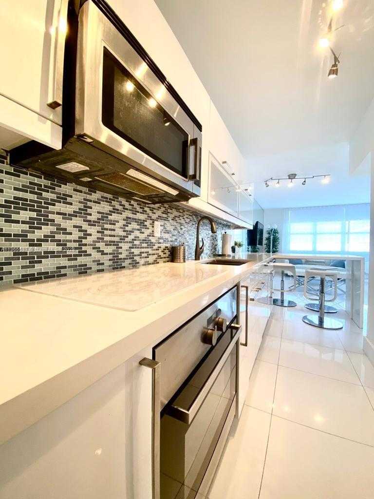Small Image of 100 LINCOLN RD #906, Miami Beach Number 14