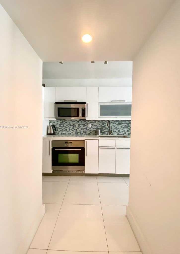 Small Image of 100 LINCOLN RD #906, Miami Beach Number 15