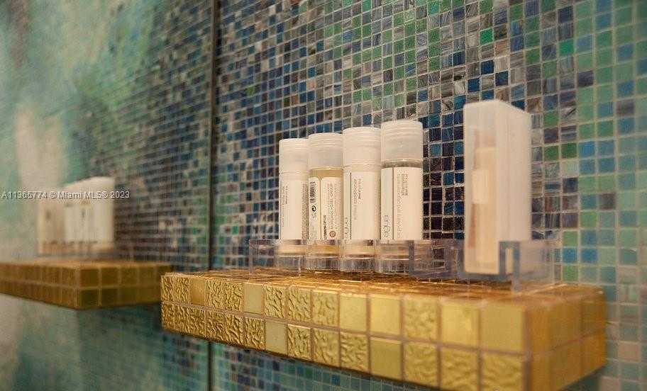 Small Image of 1100 WEST AVE #307, Miami Beach Number 11