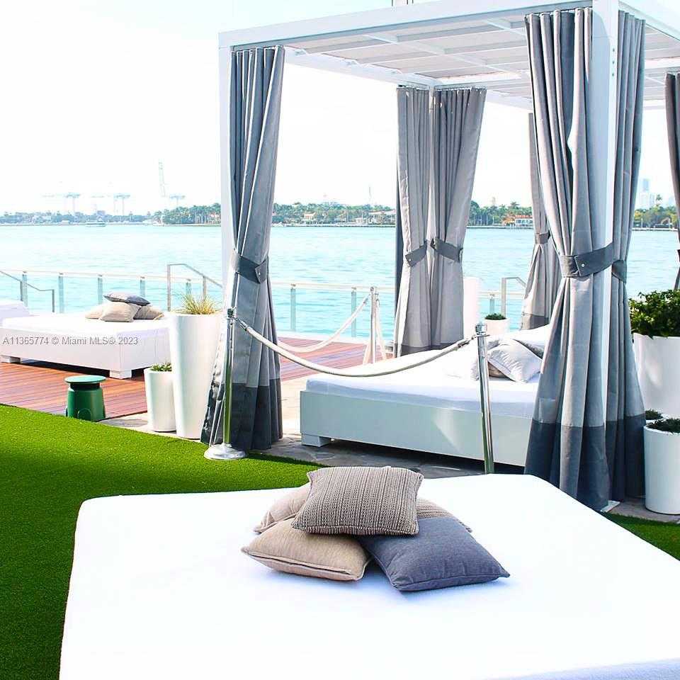 Small Image of 1100 WEST AVE #307, Miami Beach Number 13