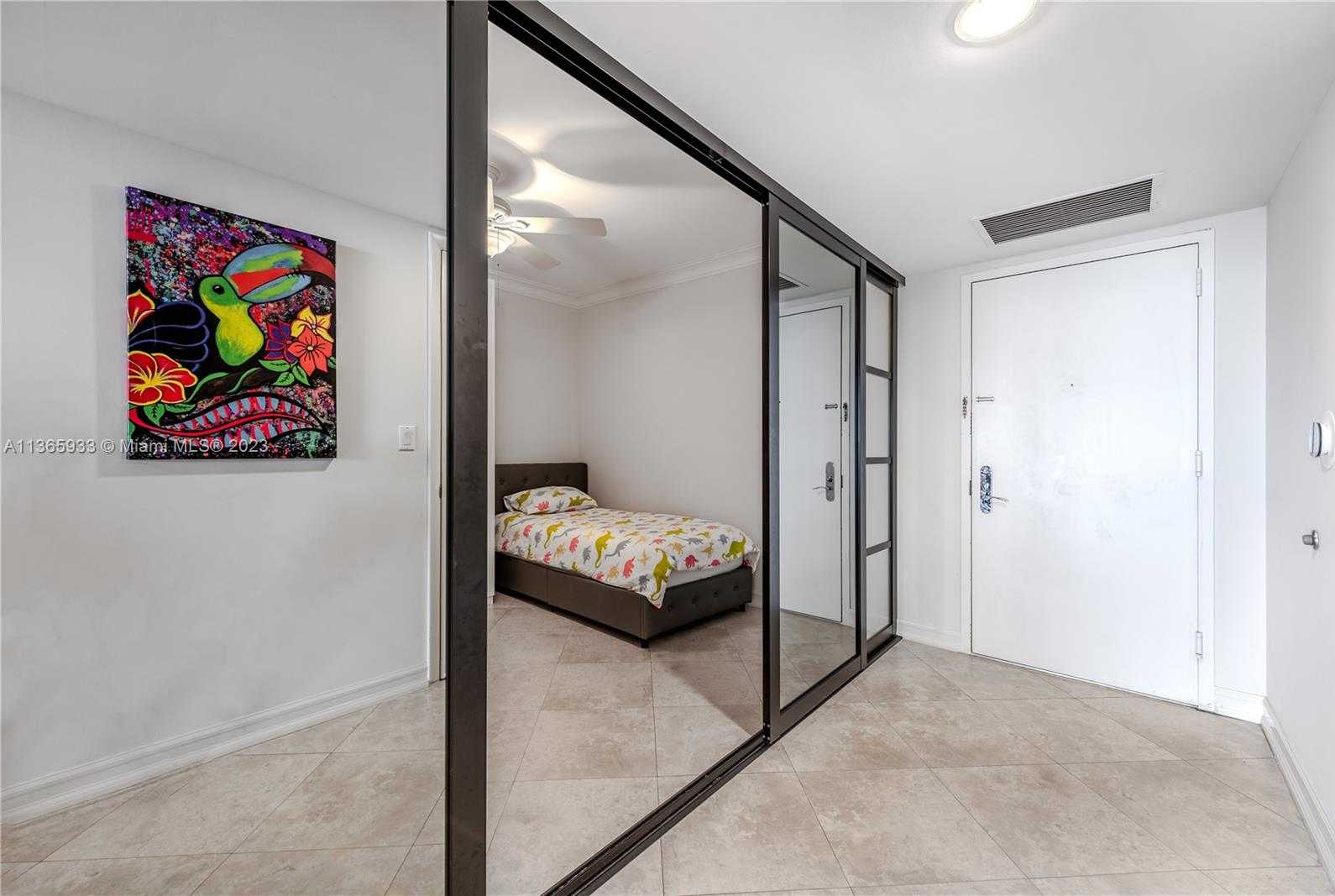 Small Image of 1830 SOUTH OCEAN DR #3511, Hallandale Beach Number 19
