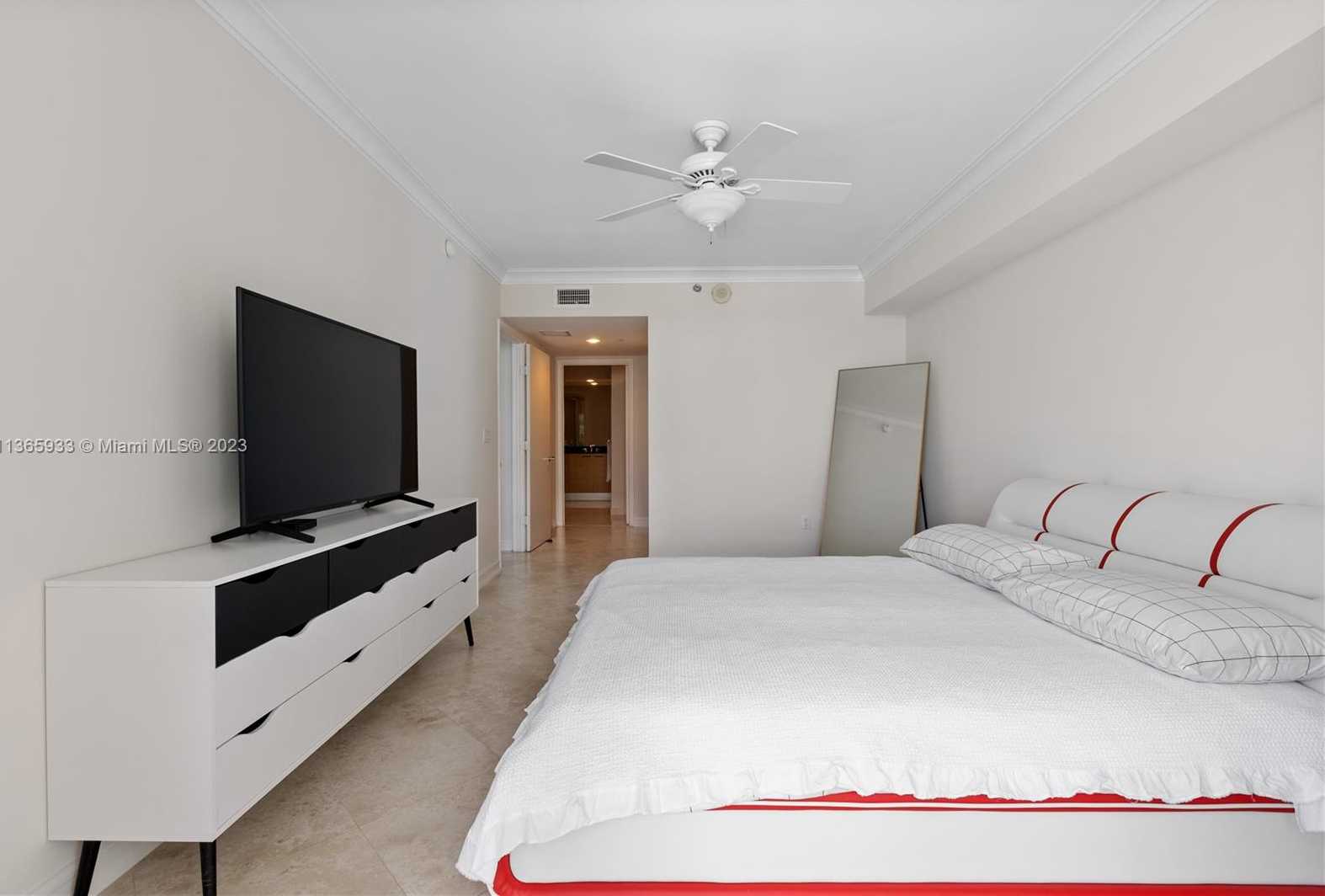 Small Image of 1830 SOUTH OCEAN DR #3511, Hallandale Beach Number 35