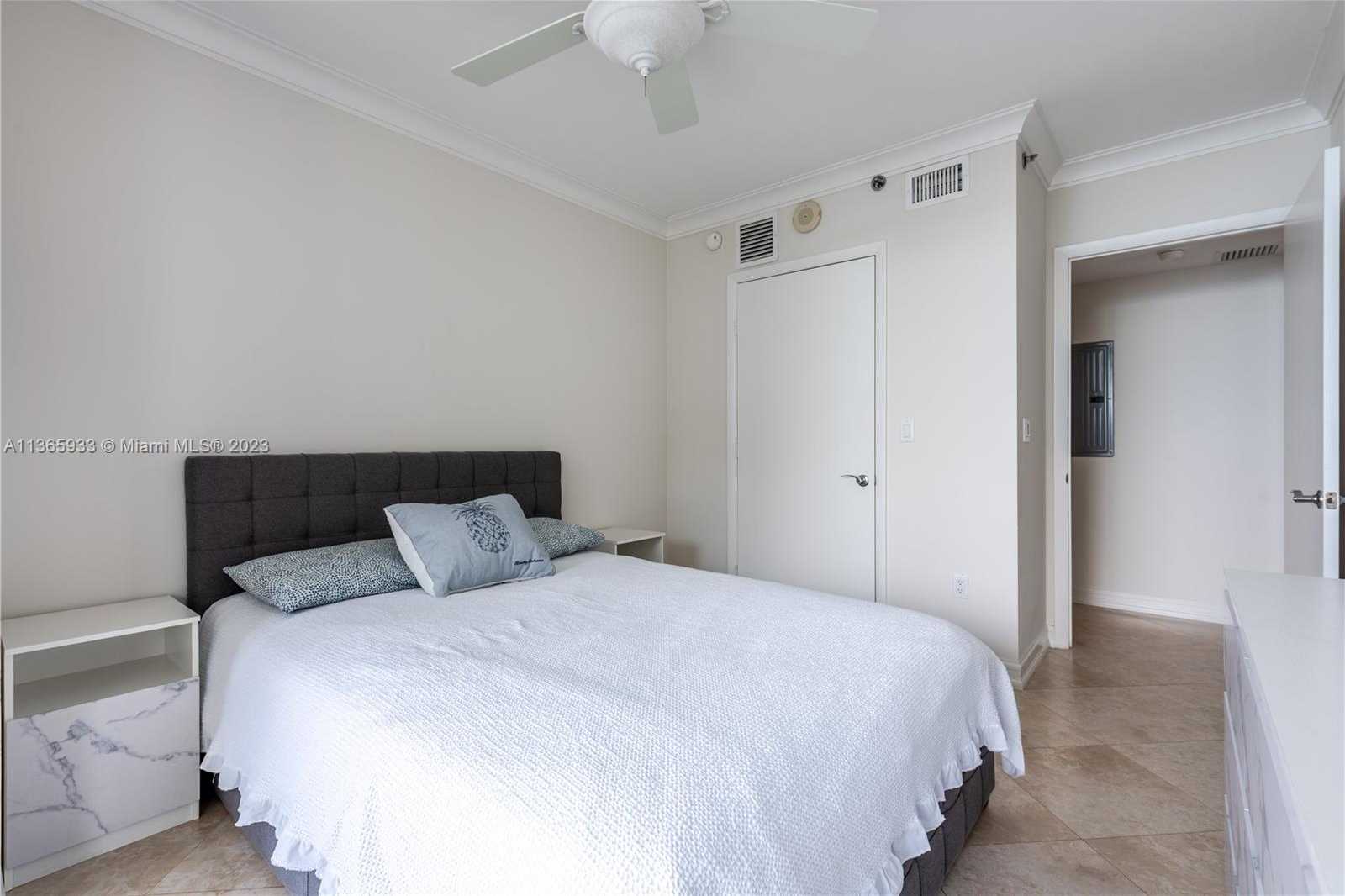 Small Image of 1830 SOUTH OCEAN DR #3511, Hallandale Beach Number 49