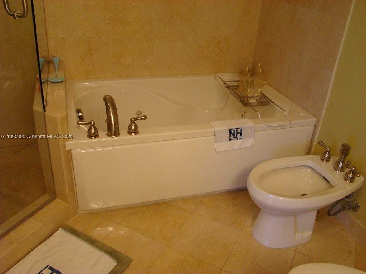 Small Image of 6365 COLLINS AV #3407, Miami Beach Number 13