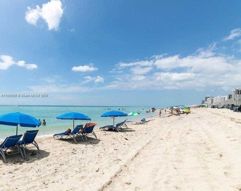 Small Image of 6365 COLLINS AV #3407, Miami Beach Number 17