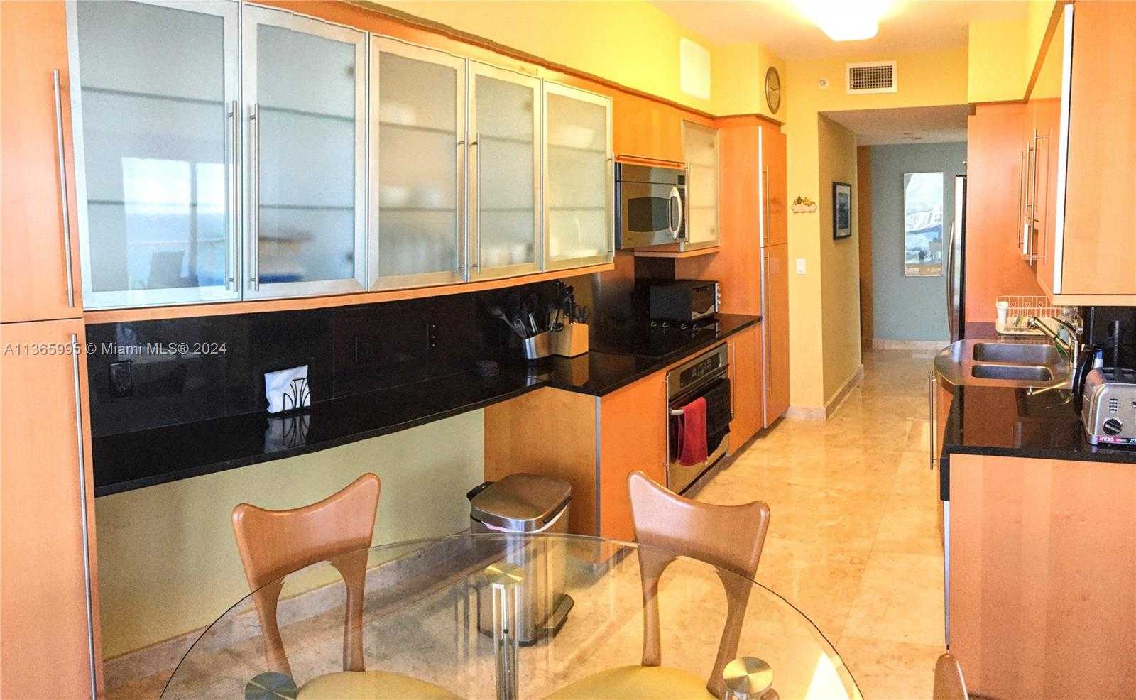 Small Image of 6365 COLLINS AV #3407, Miami Beach Number 5