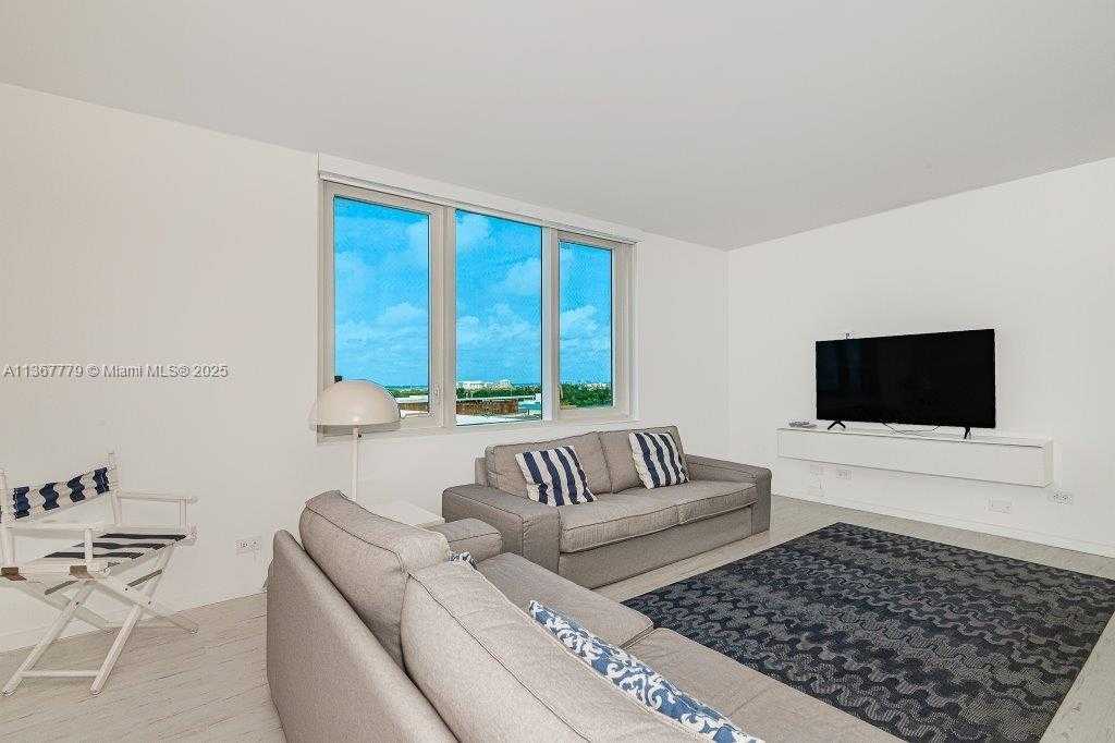 Small Image of 2301 COLLINS AVE #1032, Miami Beach Number 5