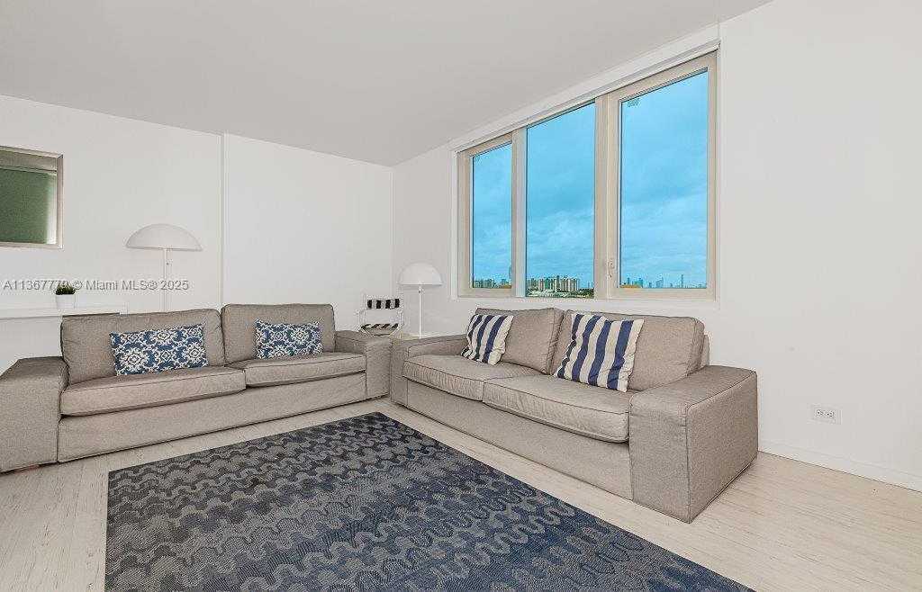 Small Image of 2301 COLLINS AVE #1032, Miami Beach Number 6