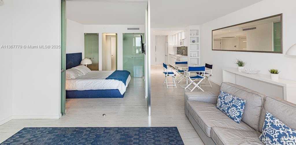Small Image of 2301 COLLINS AVE #1032, Miami Beach Number 9
