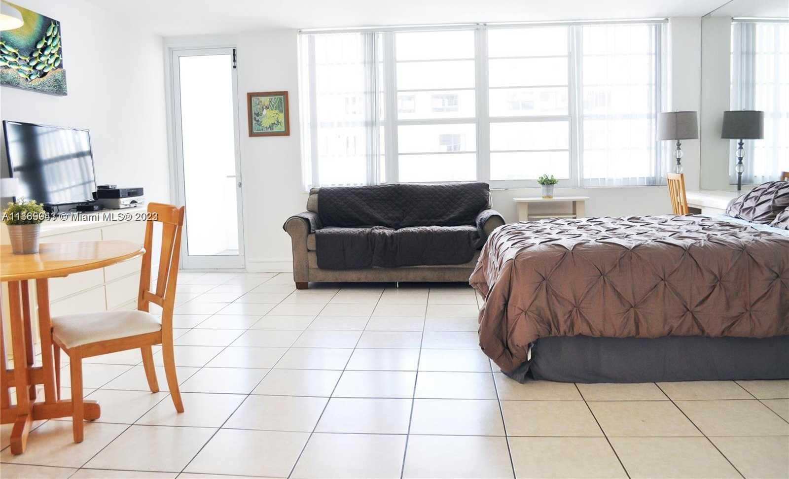 Small Image of 100 LINCOLN RD #828, Miami Beach Number 3