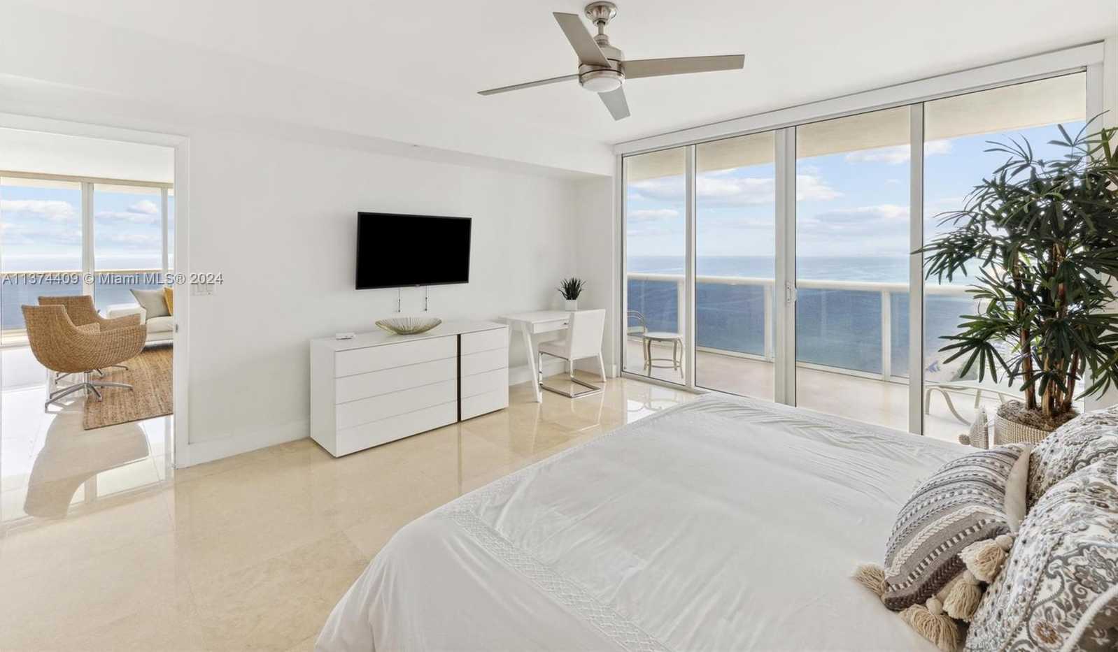 Small Image of 1830 SOUTH OCEAN DR #4002, Hallandale Beach Number 12