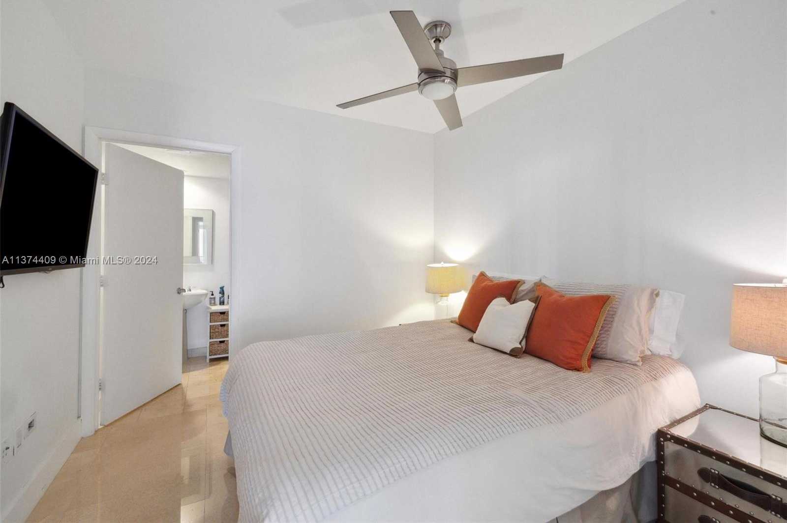 Small Image of 1830 SOUTH OCEAN DR #4002, Hallandale Beach Number 21