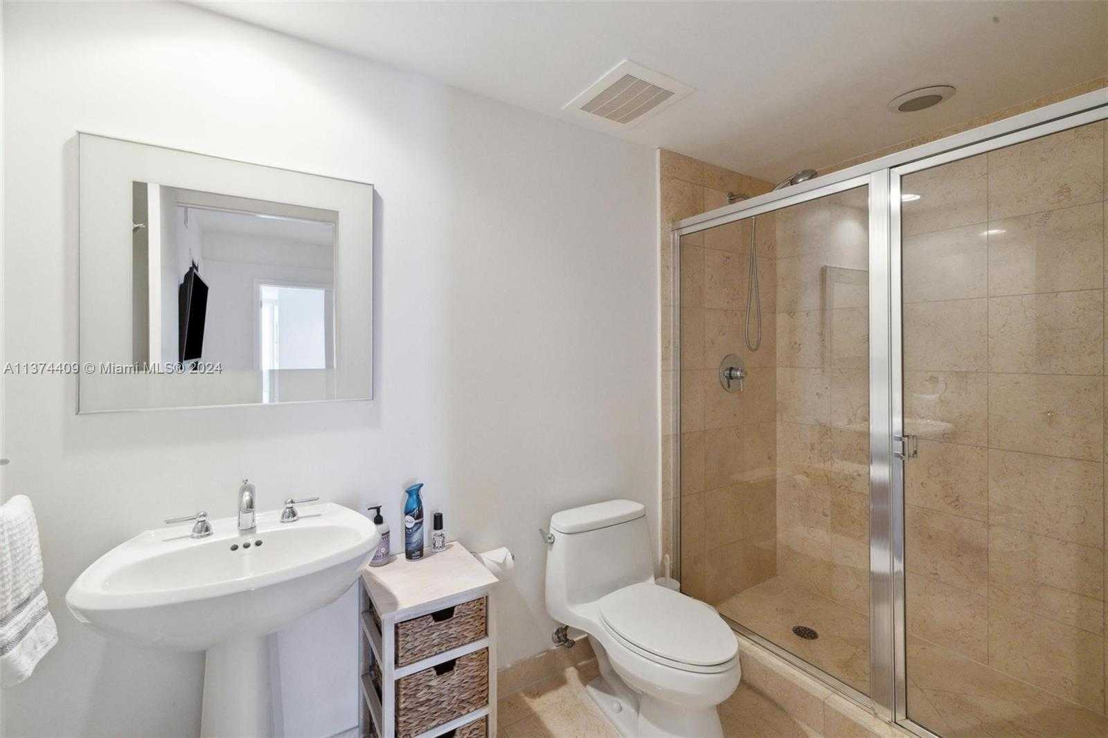 Small Image of 1830 SOUTH OCEAN DR #4002, Hallandale Beach Number 22