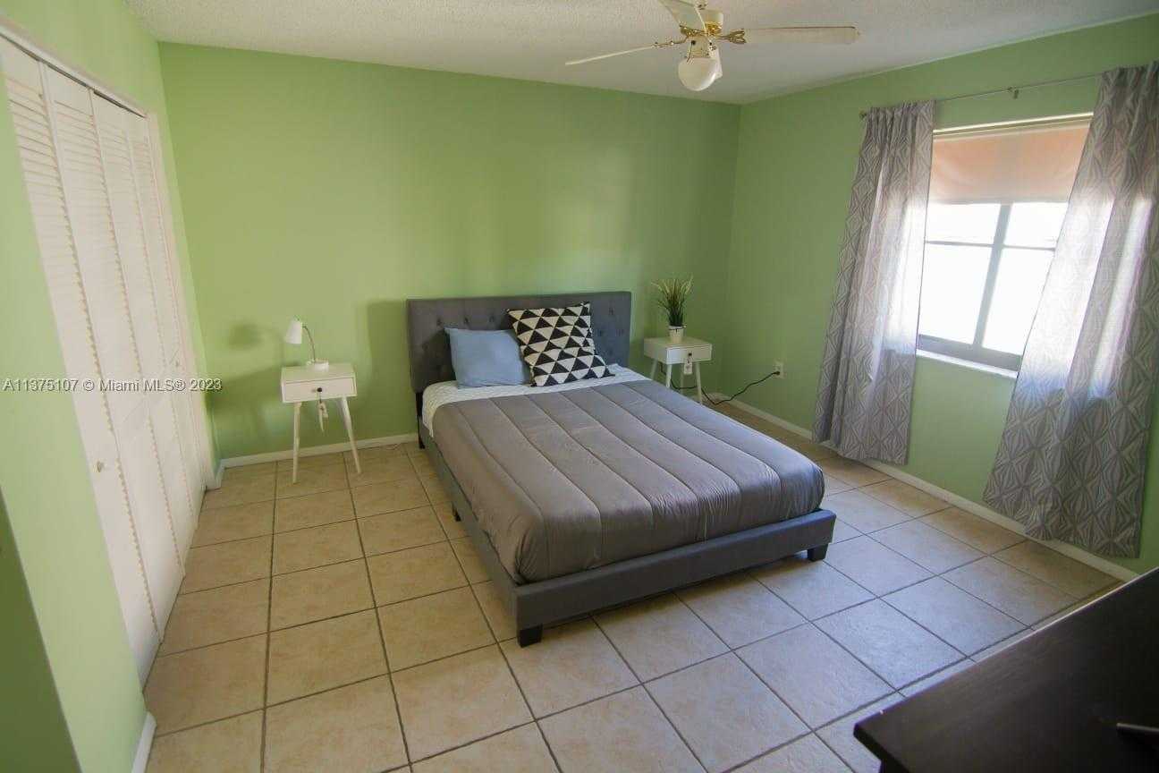 Small Image of 753 MICHIGAN AVE #2D, Miami Beach Number 13