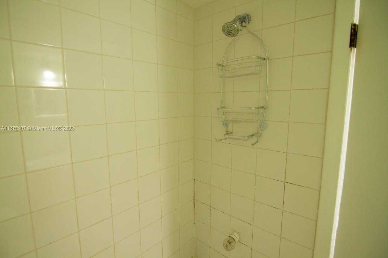 Small Image of 753 MICHIGAN AVE #2D, Miami Beach Number 15
