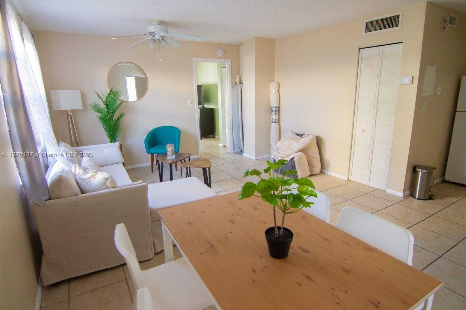 Small Image of 753 MICHIGAN AVE #2D, Miami Beach Number 5