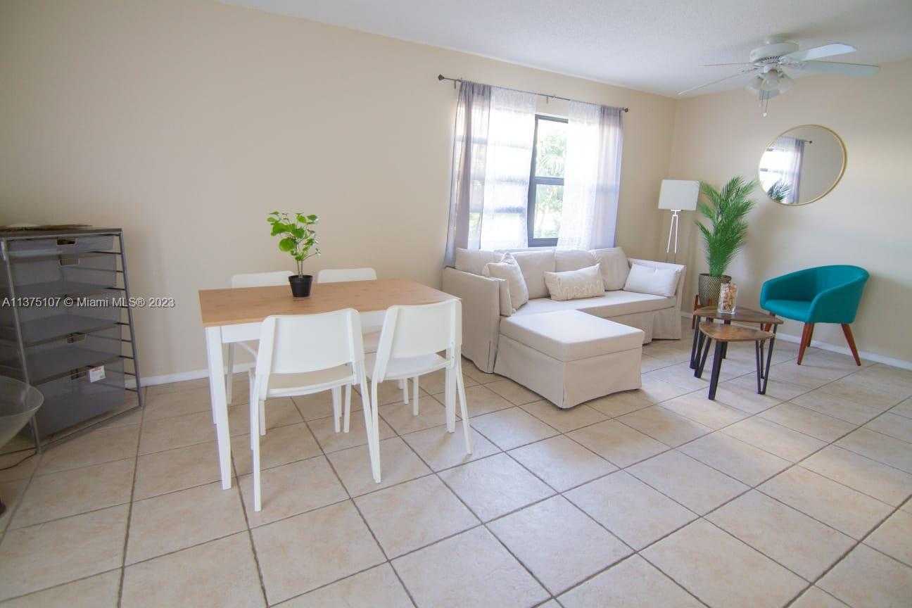 Small Image of 753 MICHIGAN AVE #2D, Miami Beach Number 7