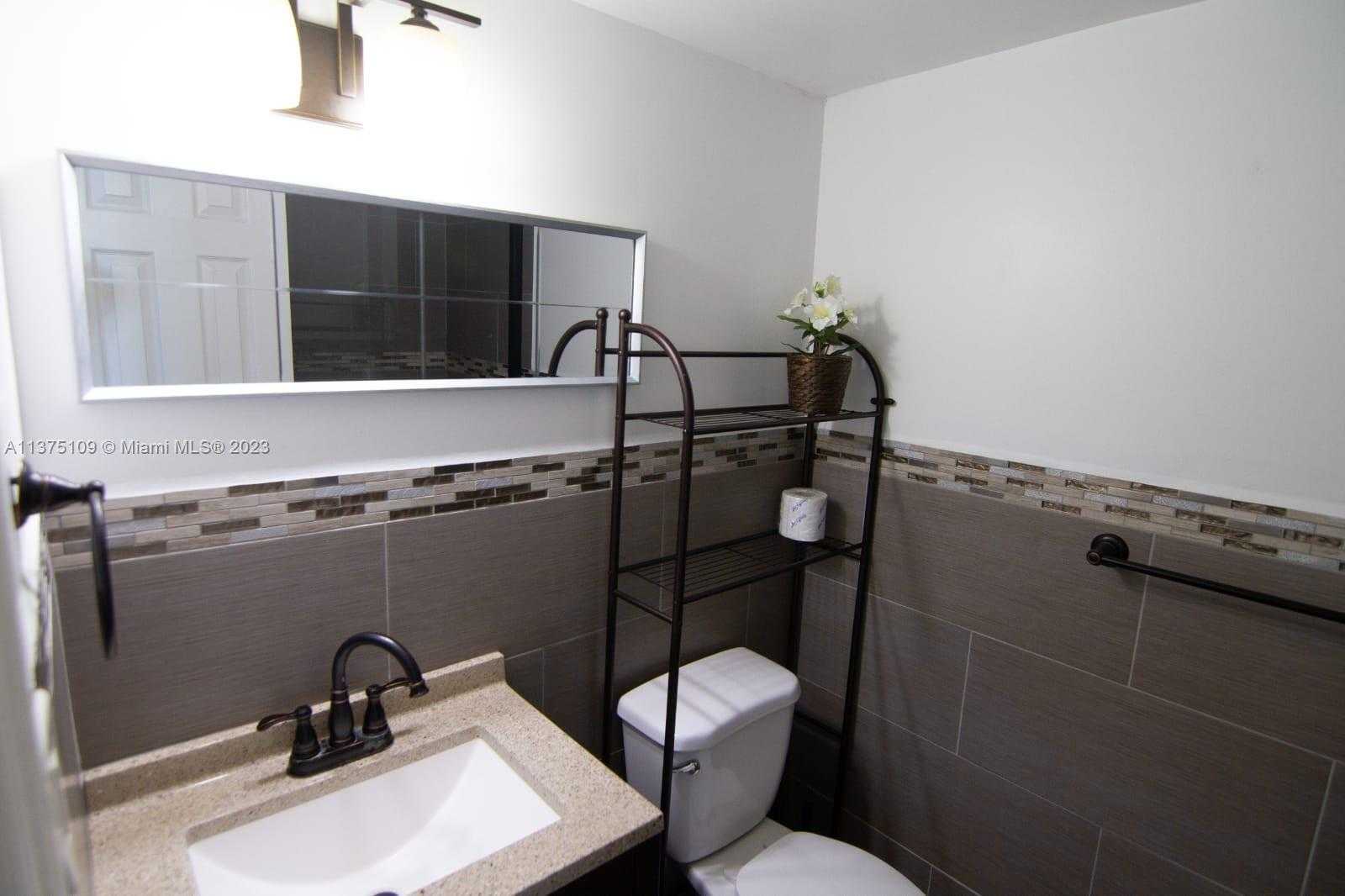 Small Image of 753 MICHIGAN AVE #3D, Miami Beach Number 11