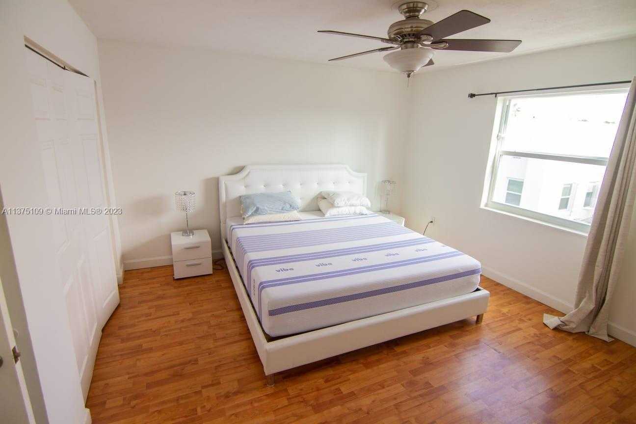 Small Image of 753 MICHIGAN AVE #3D, Miami Beach Number 8