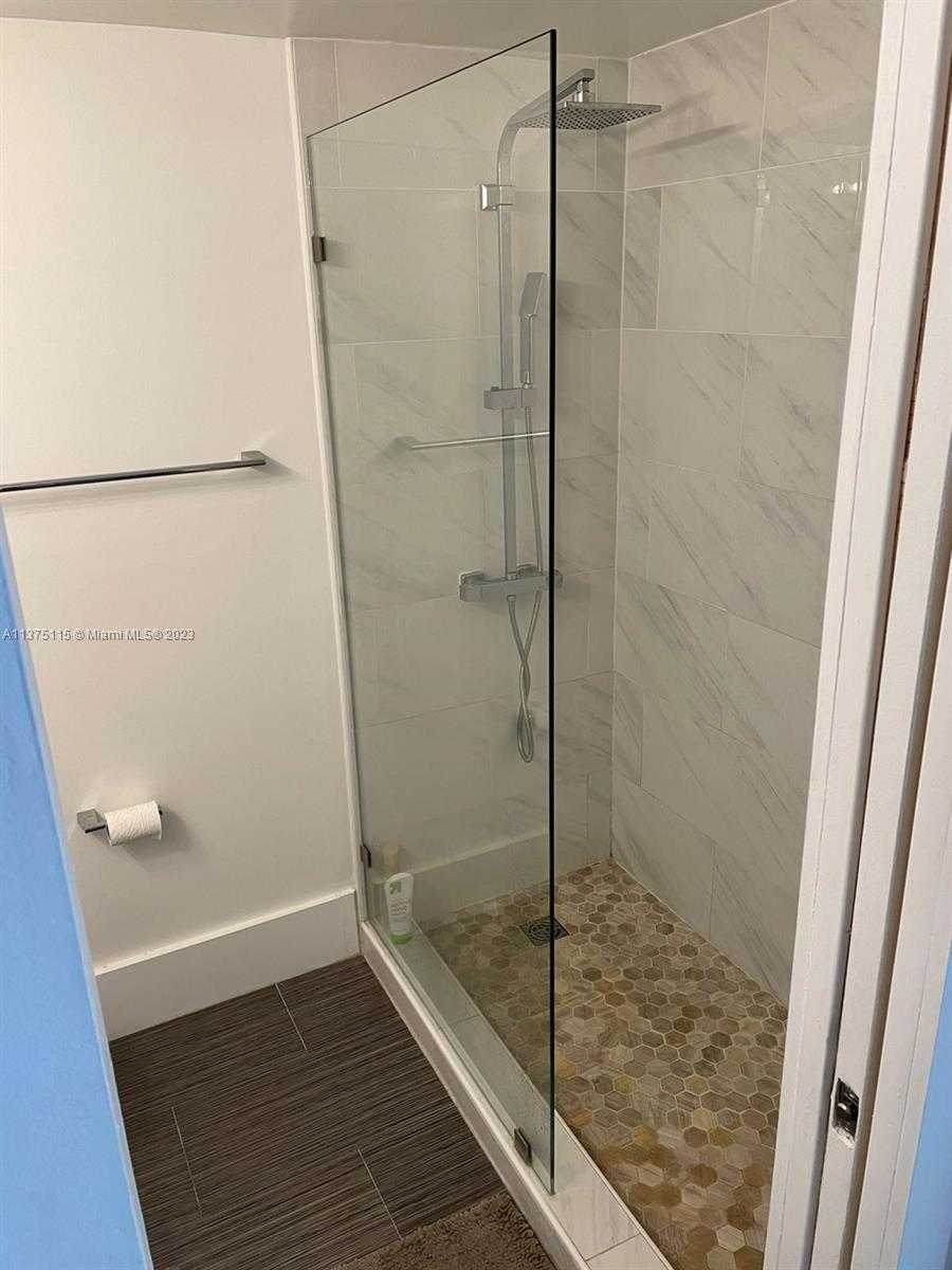 Small Image of 753 MICHIGAN AVE #2E, Miami Beach Number 11
