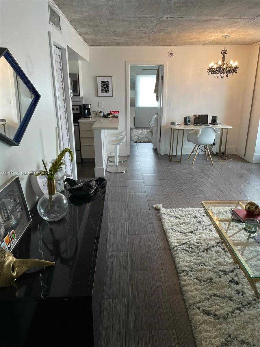 Small Image of 753 MICHIGAN AVE #2E, Miami Beach Number 2