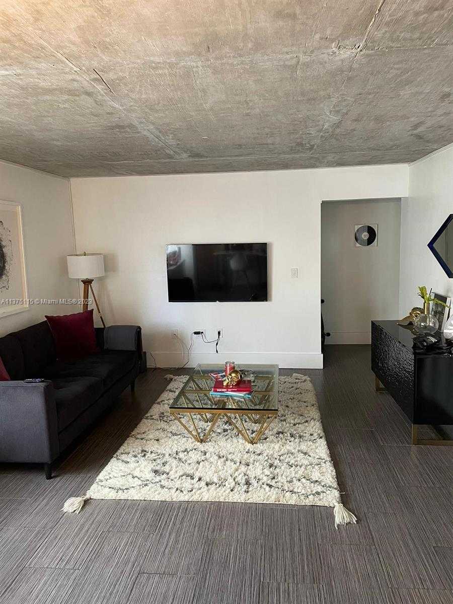 Small Image of 753 MICHIGAN AVE #2E, Miami Beach Number 4