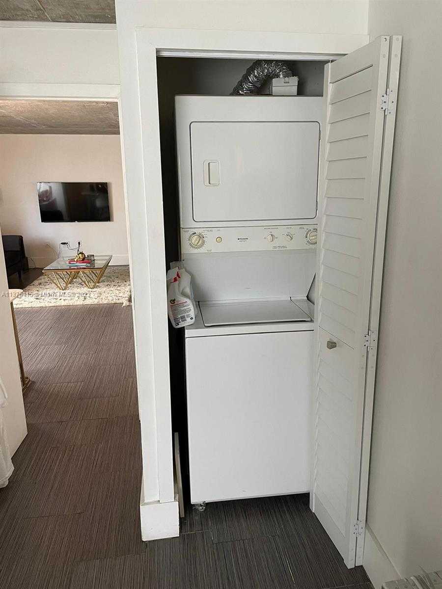 Small Image of 753 MICHIGAN AVE #2E, Miami Beach Number 9