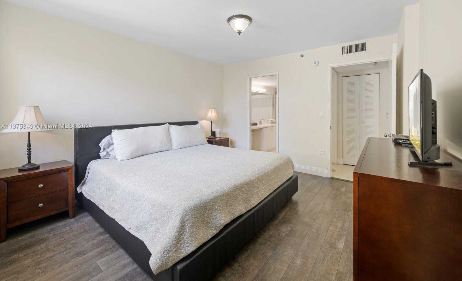 Small Image of 19701 EAST COUNTRY CLUB DR #5505, Aventura Number 15