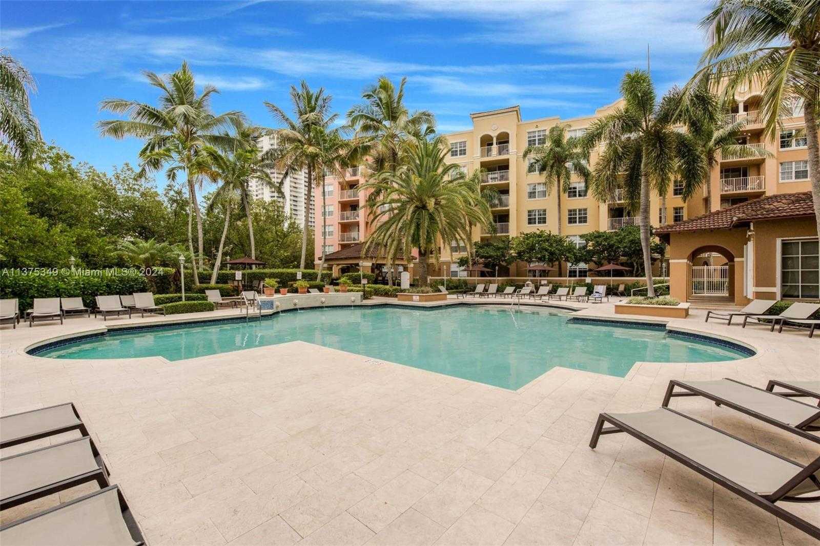 Small Image of 19701 EAST COUNTRY CLUB DR #5505, Aventura Number 2
