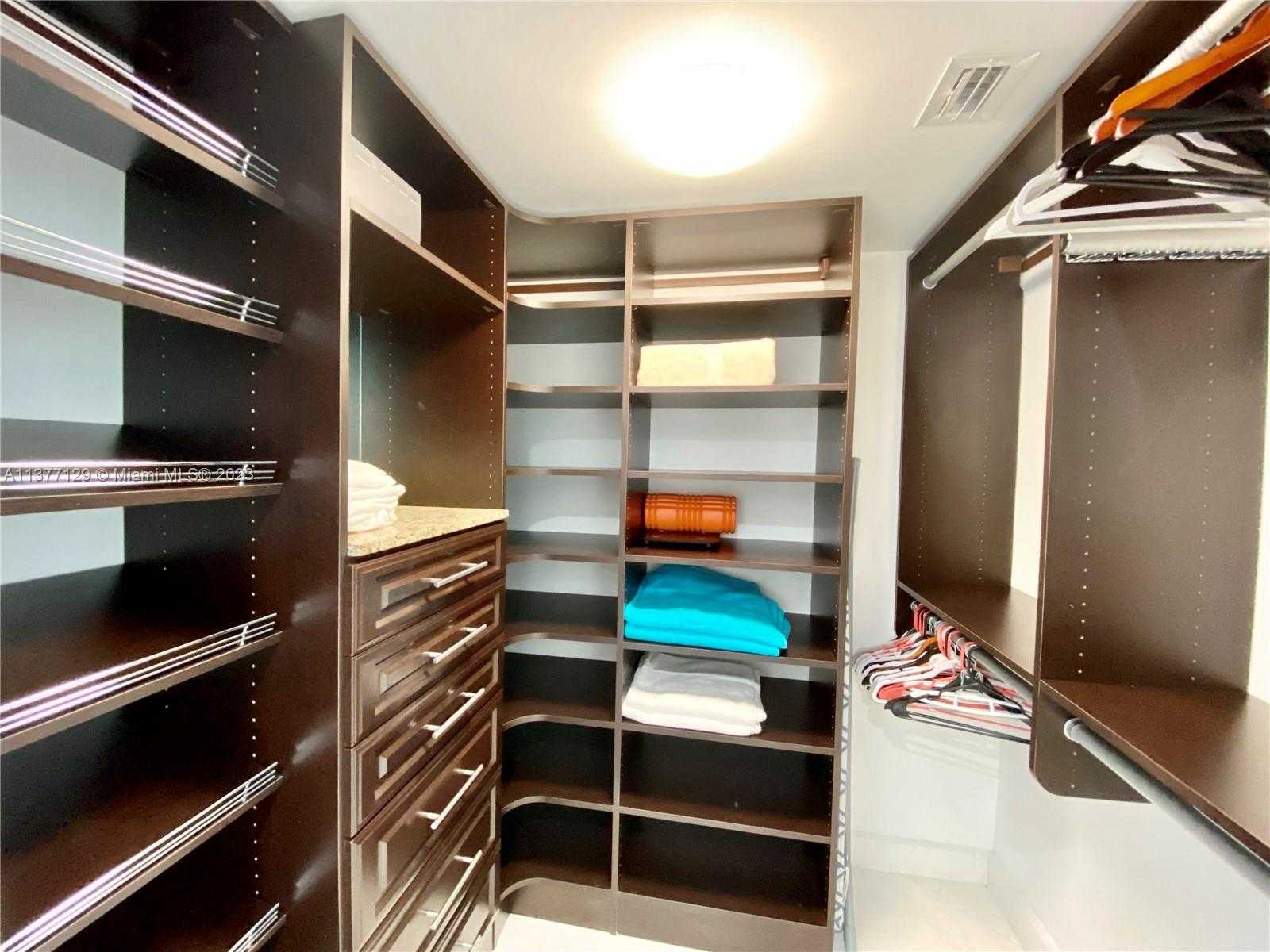 Small Image of 1830 SOUTH OCEAN DR #3203, Hallandale Beach Number 16