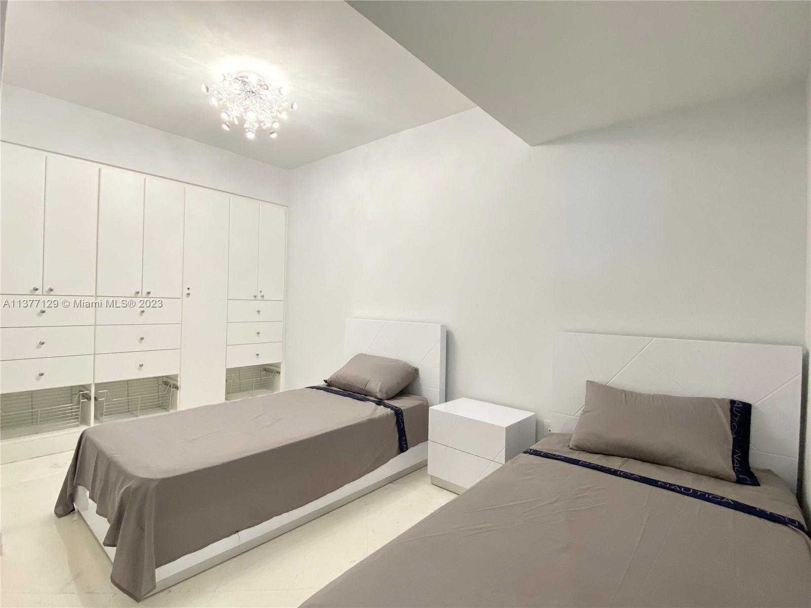 Small Image of 1830 SOUTH OCEAN DR #3203, Hallandale Beach Number 25
