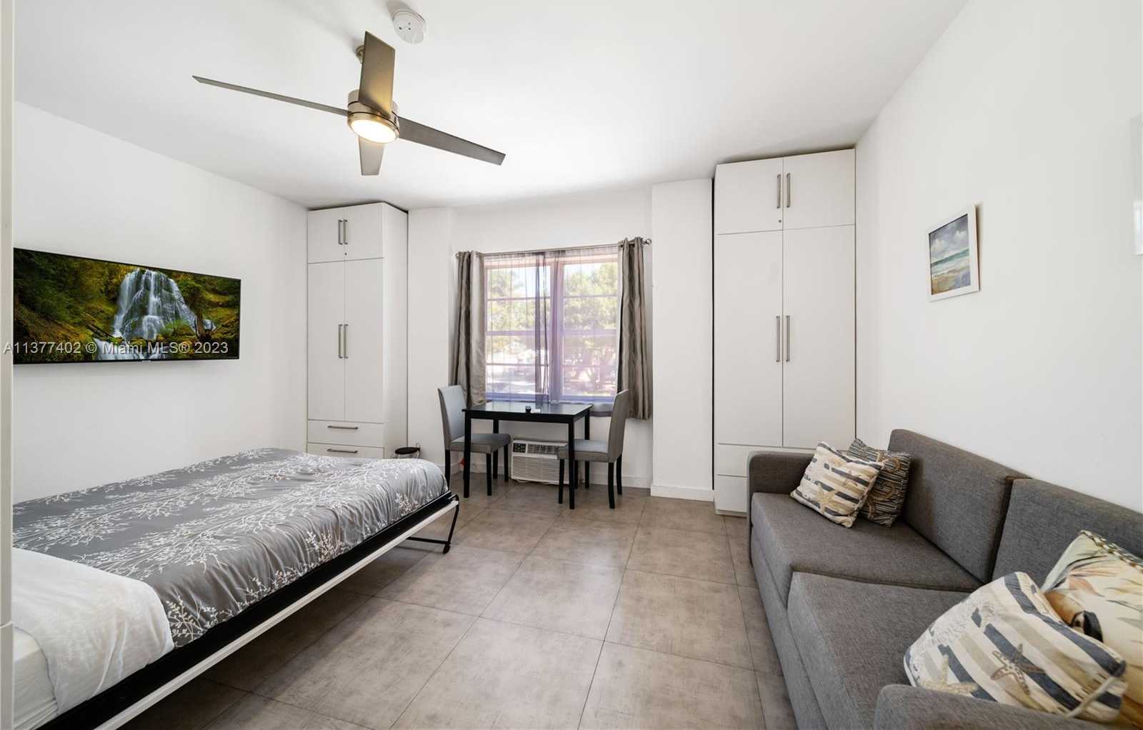 Small Image of 7300 OCEAN TER #110, Miami Beach Number 8