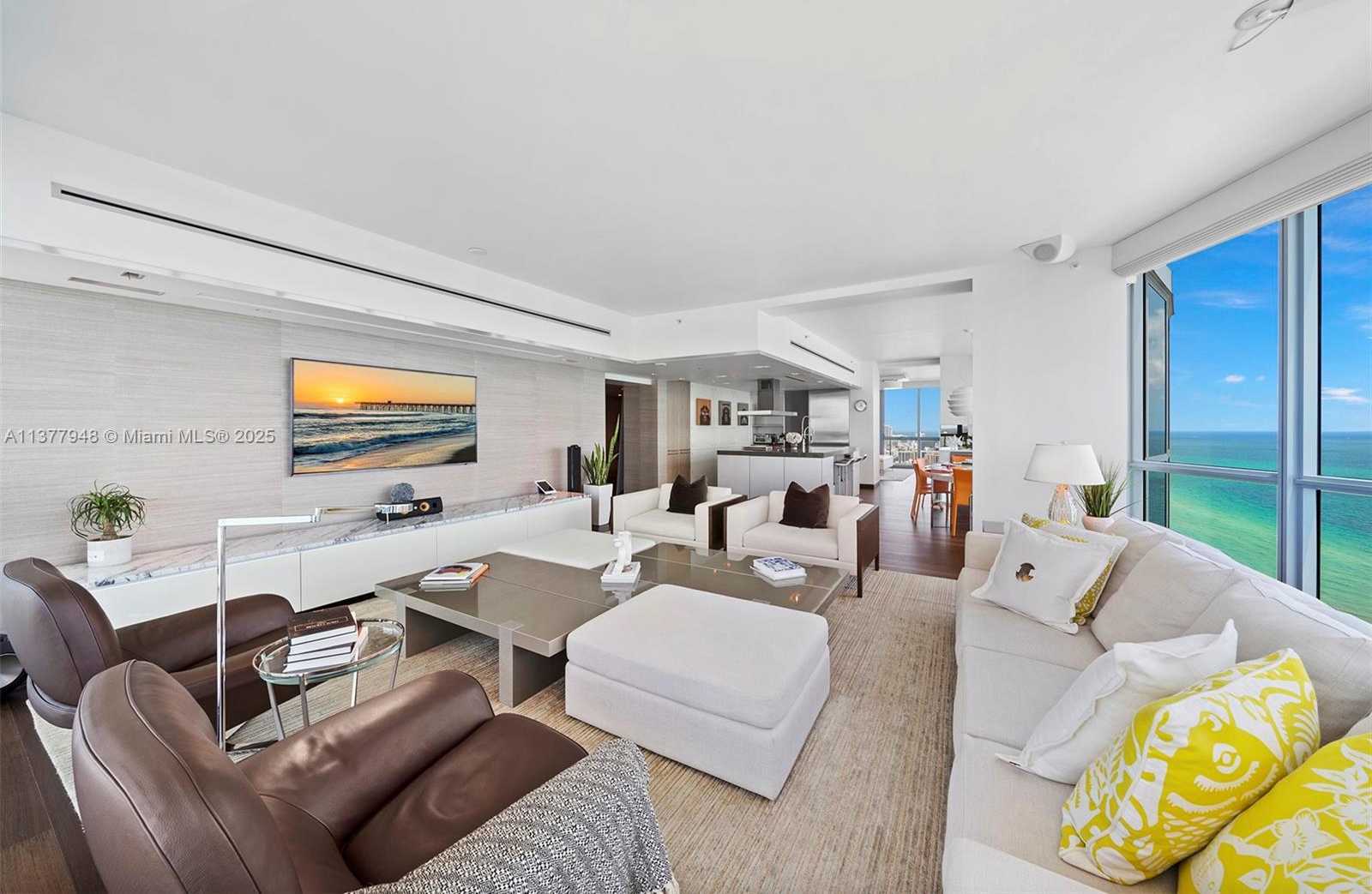 Small Image of 101 20TH ST #3909, Miami Beach Number 13