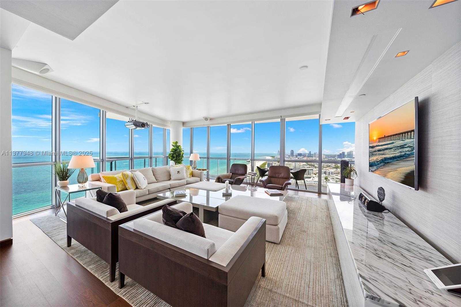 Small Image of 101 20TH ST #3909, Miami Beach Number 2