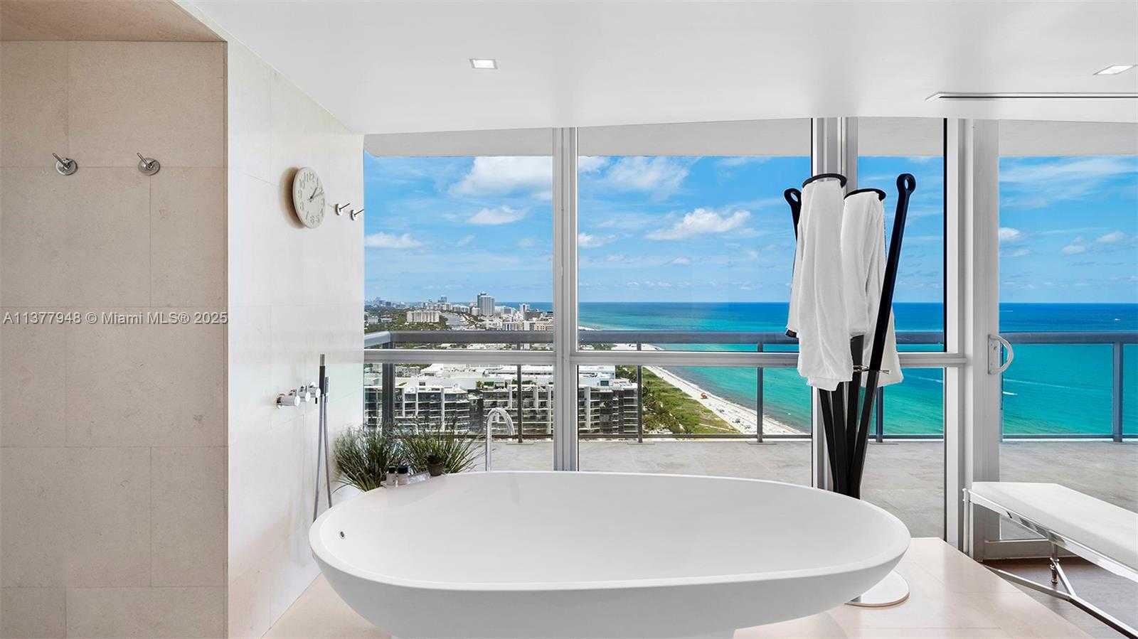 Small Image of 101 20TH ST #3909, Miami Beach Number 32