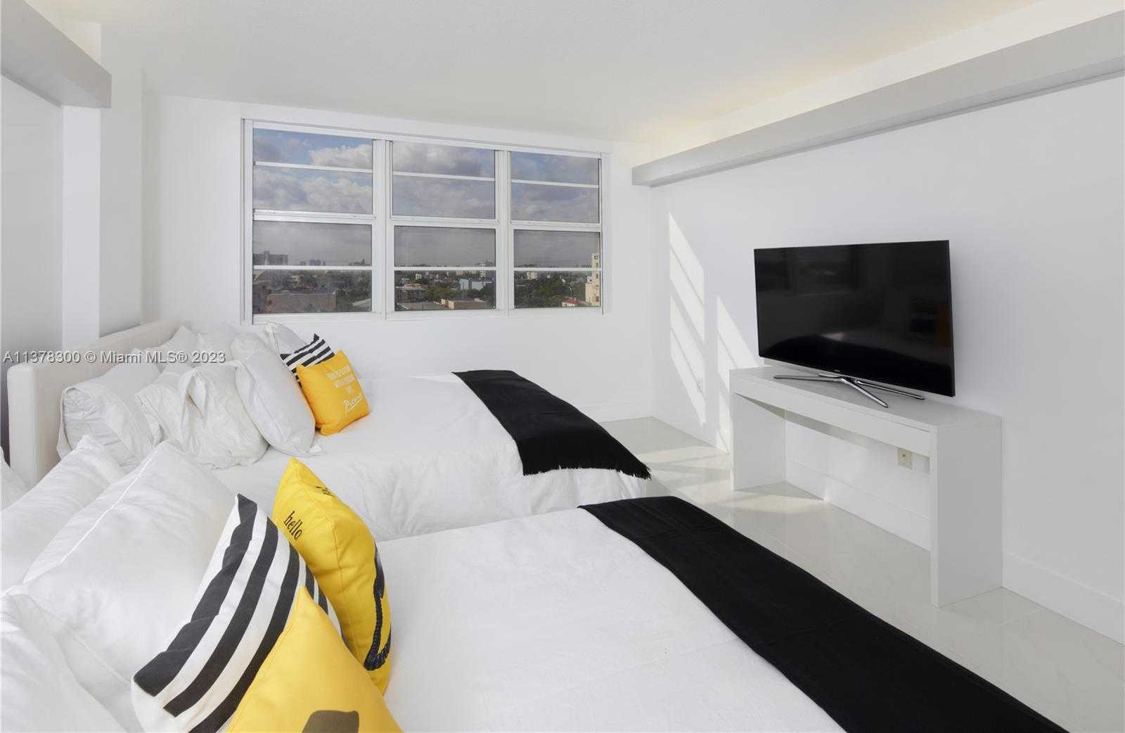 Small Image of 6917 COLLINS AVE #820, Miami Beach Number 16