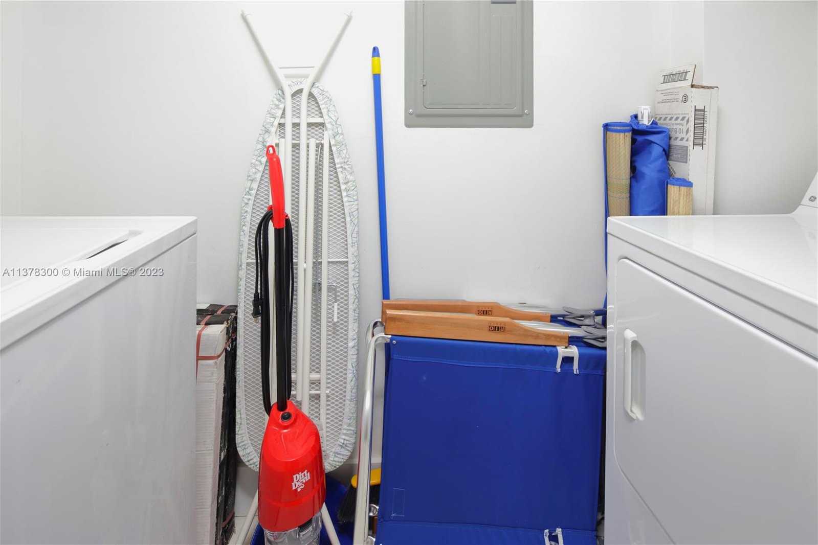 Small Image of 6917 COLLINS AVE #820, Miami Beach Number 23
