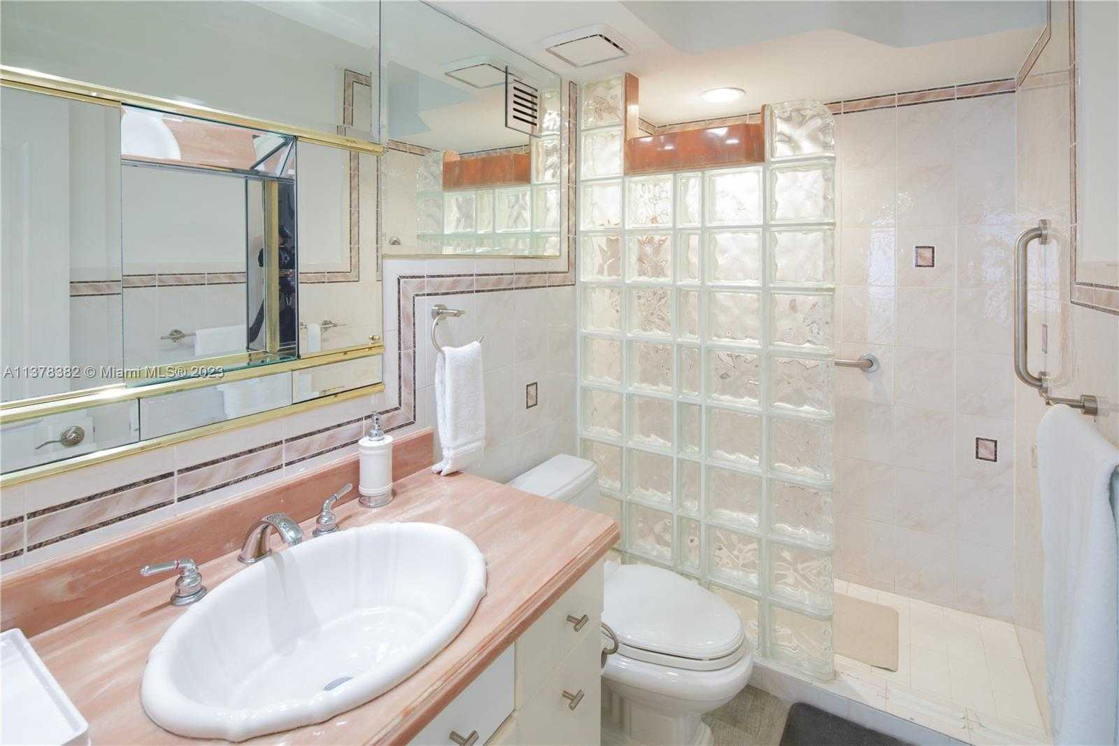 Small Image of 5005 COLLINS AVE #610, Miami Beach Number 23