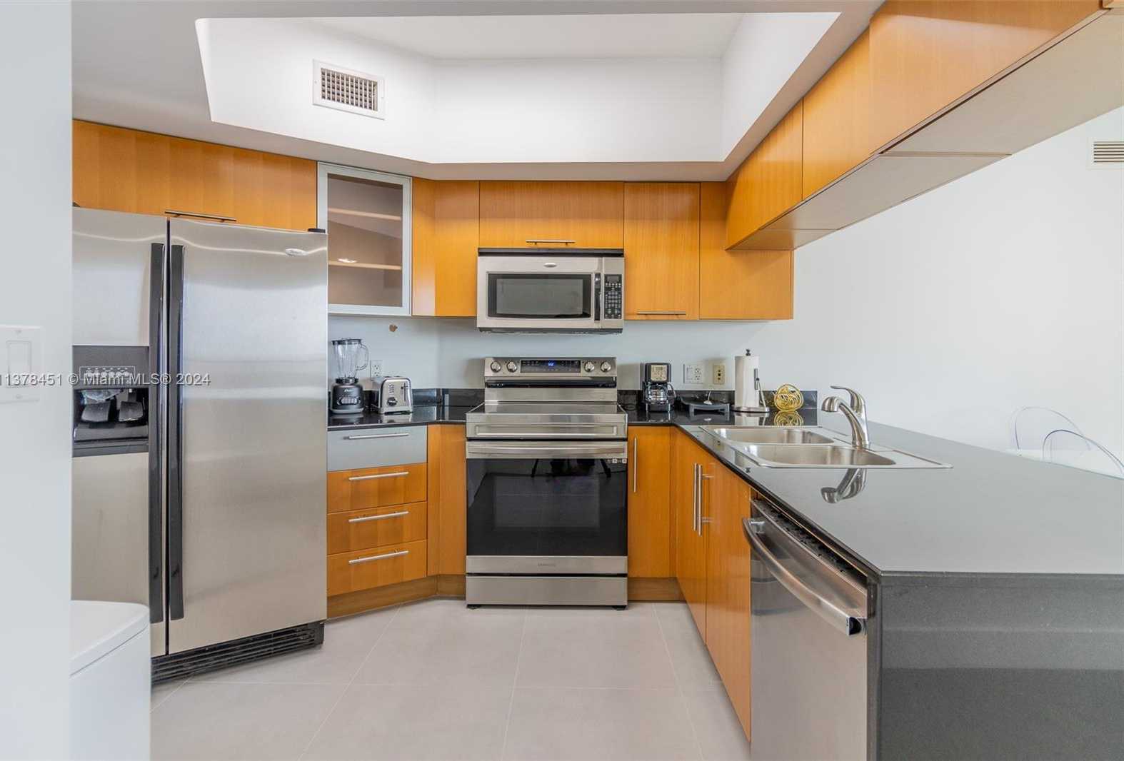 Small Image of 1750 NORTH BAYSHORE DR #3201, Miami Number 10