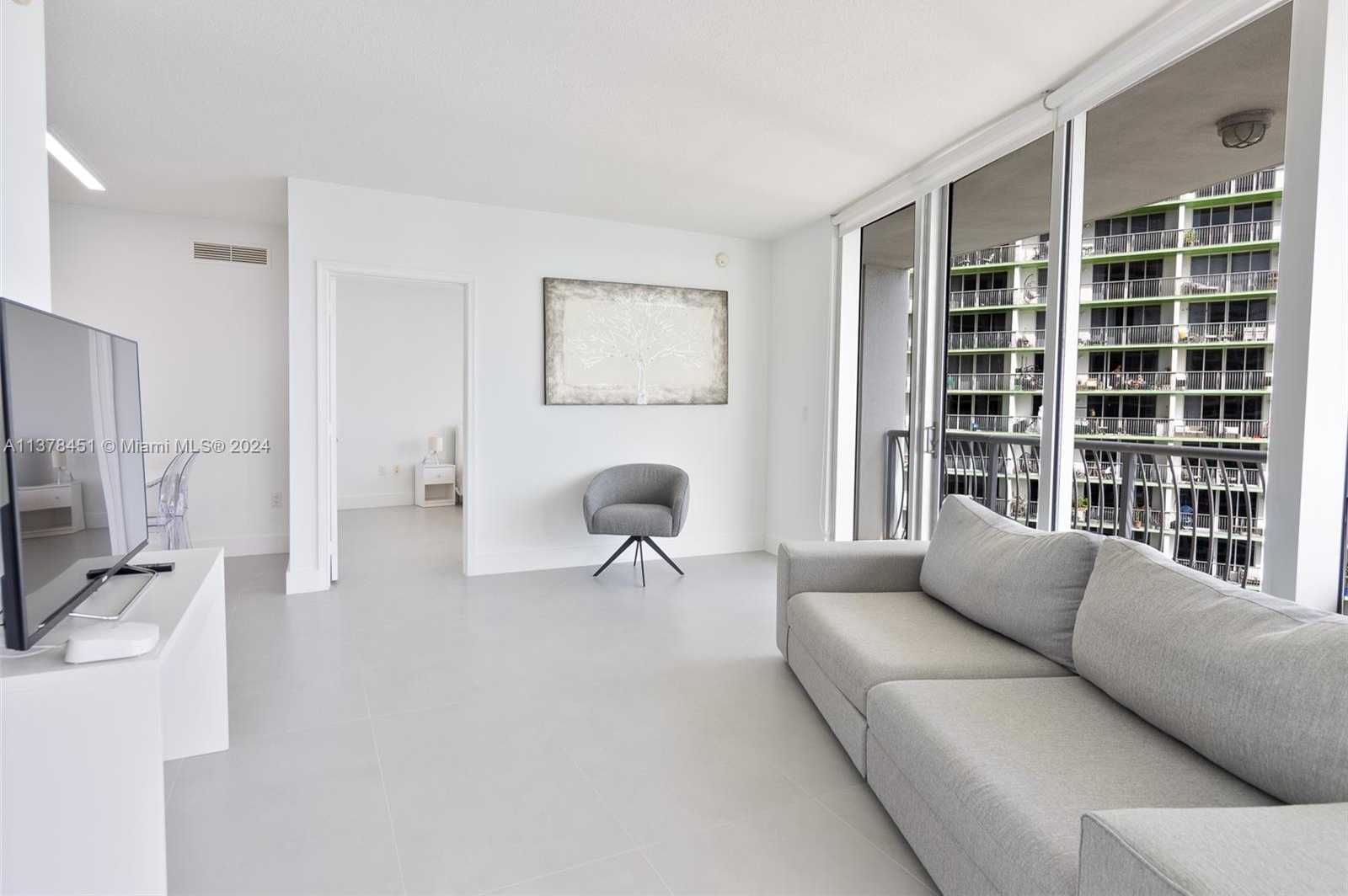 Small Image of 1750 NORTH BAYSHORE DR #3201, Miami Number 13