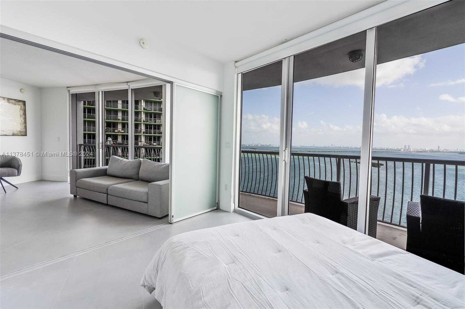 Small Image of 1750 NORTH BAYSHORE DR #3201, Miami Number 25