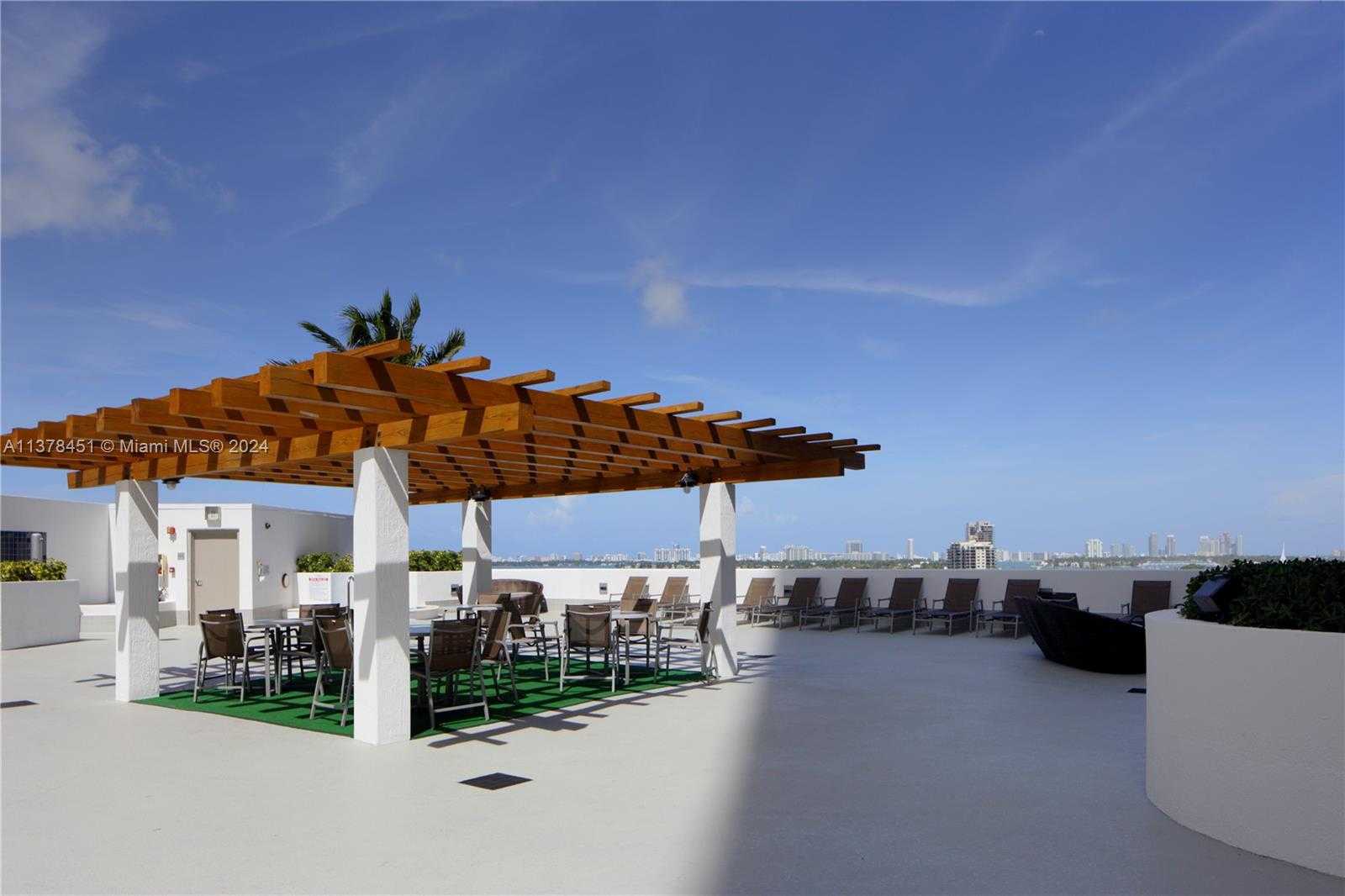 Small Image of 1750 NORTH BAYSHORE DR #3201, Miami Number 33