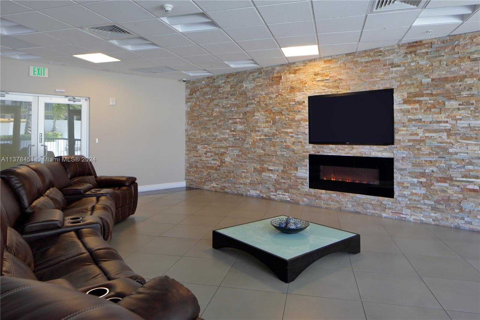 Small Image of 1750 NORTH BAYSHORE DR #3201, Miami Number 34