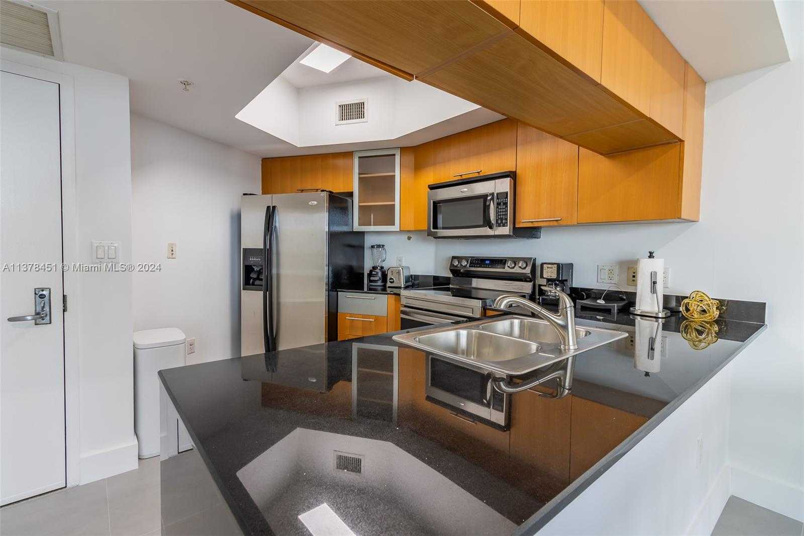 Small Image of 1750 NORTH BAYSHORE DR #3201, Miami Number 8