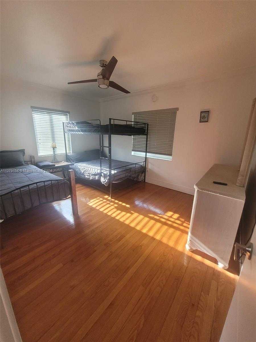 Small Image of 753 NORTH EAST 81ST ST, Miami Number 29