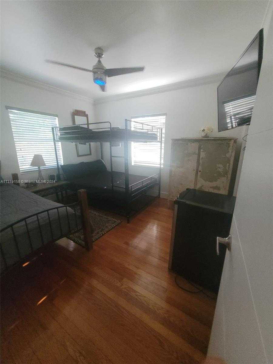 Small Image of 753 NORTH EAST 81ST ST, Miami Number 39